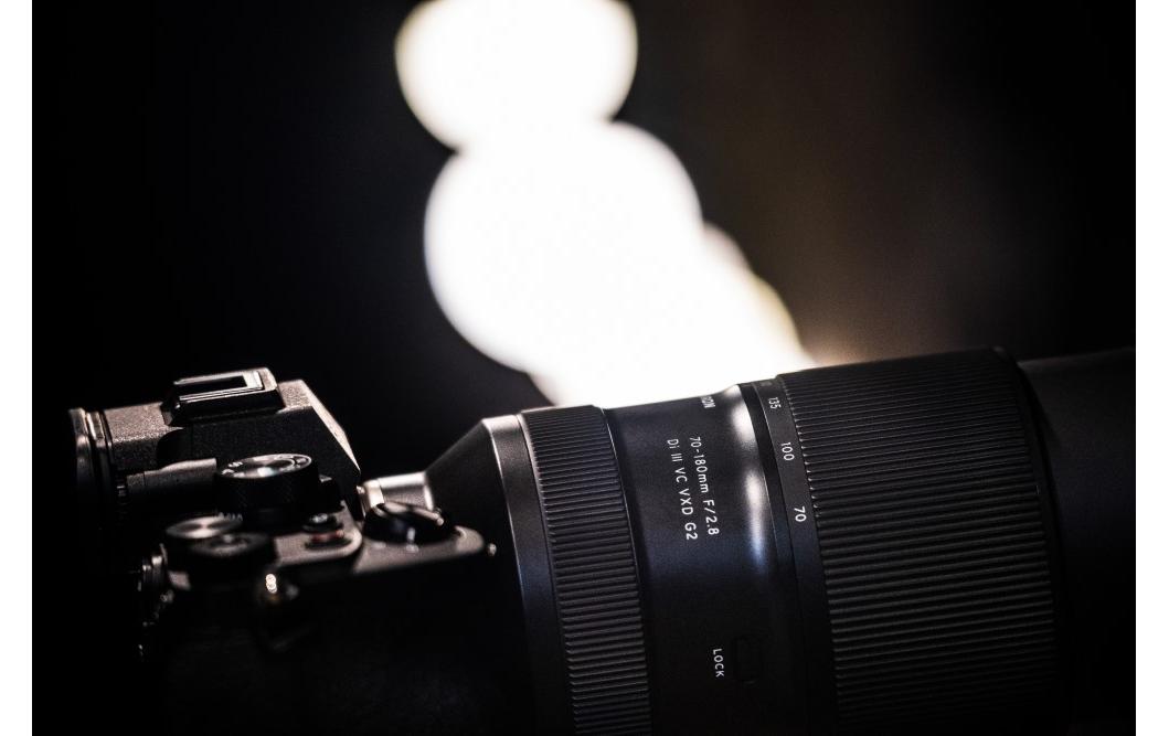 Zoomobjektiv AF 70-180mm f / 2.8Di III VXD G2 Sony E-Mount<br>Das leichteste und kompakteste Telezoom-Objektiv seiner Klasse mit F2.8-Blende und erstaunlicher Leistung