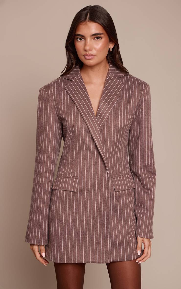 Chocolat Robe Blazer À Rayures Fines Et Manches Longues En Tissu Brossé