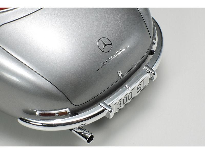 Tamiya Bausatz Mercedes-Benz 300SL 1:24 Detailgetreuer Modellbausatz im Massstab 1:24