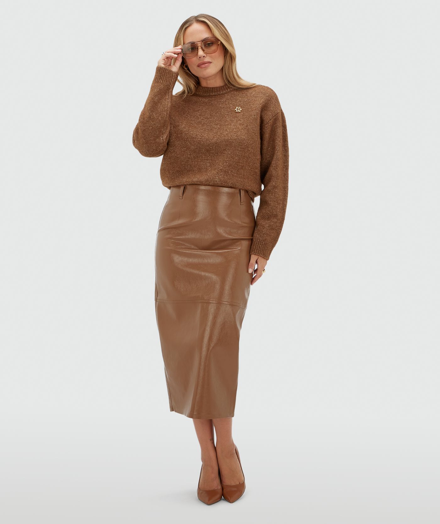 JV-SALLY high waisted fitted midirok in laklook - cognac