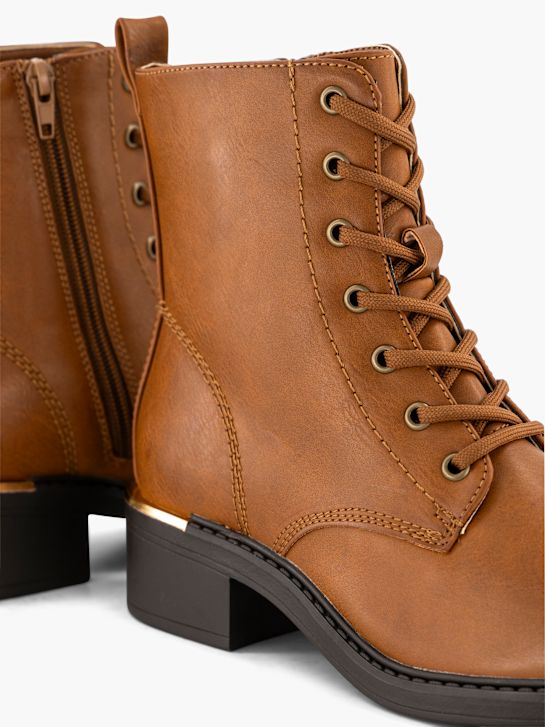 Claudia Ghizzani Veterboot