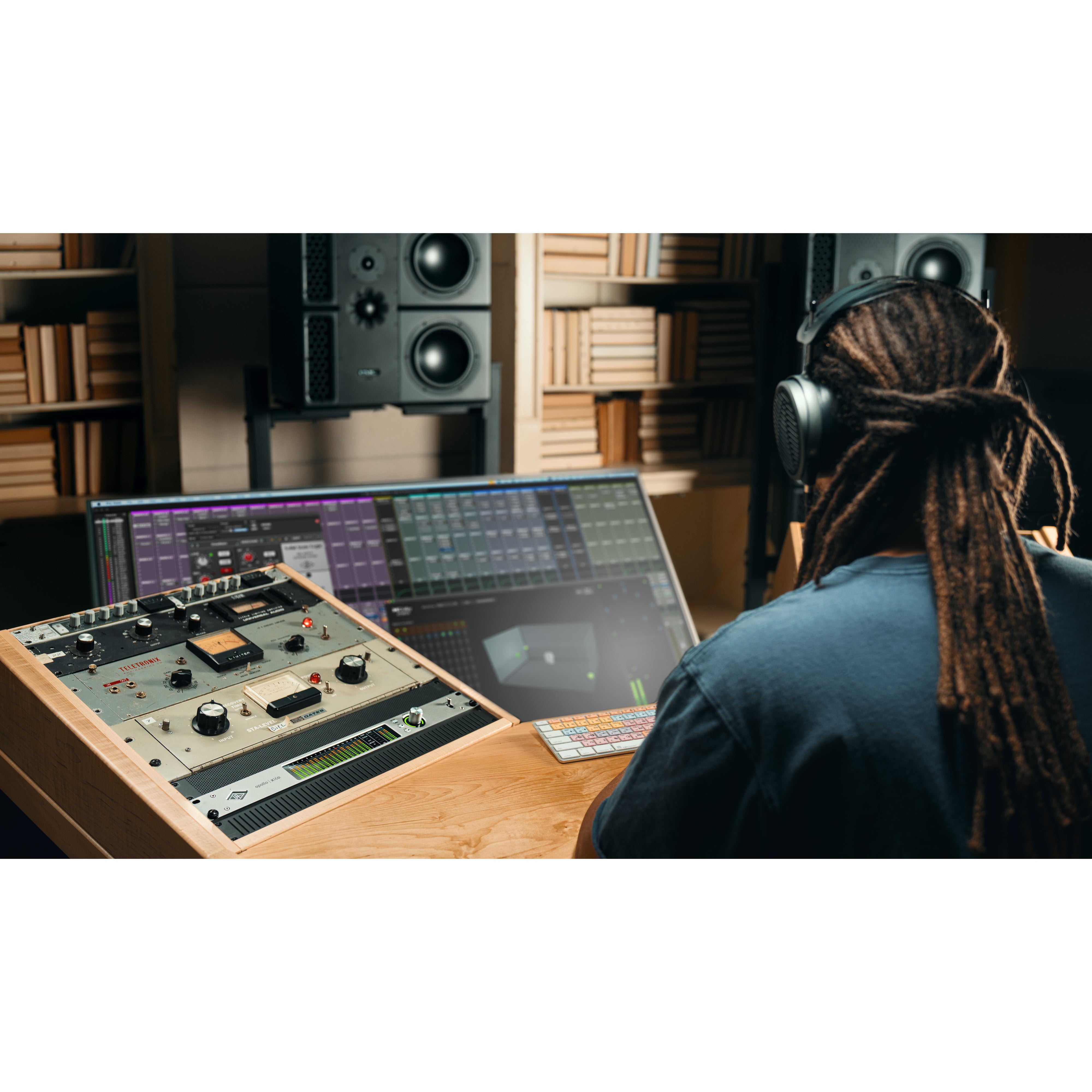 Universal Audio Apollo x16D Essentials Thunderbolt 3 rack audio interface