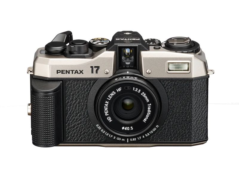 Pentax Analogkamera 17 Kompakte Filmkamera mit fester Brennweite, konzipiert für die Aufnahme halbgrosser Fotos