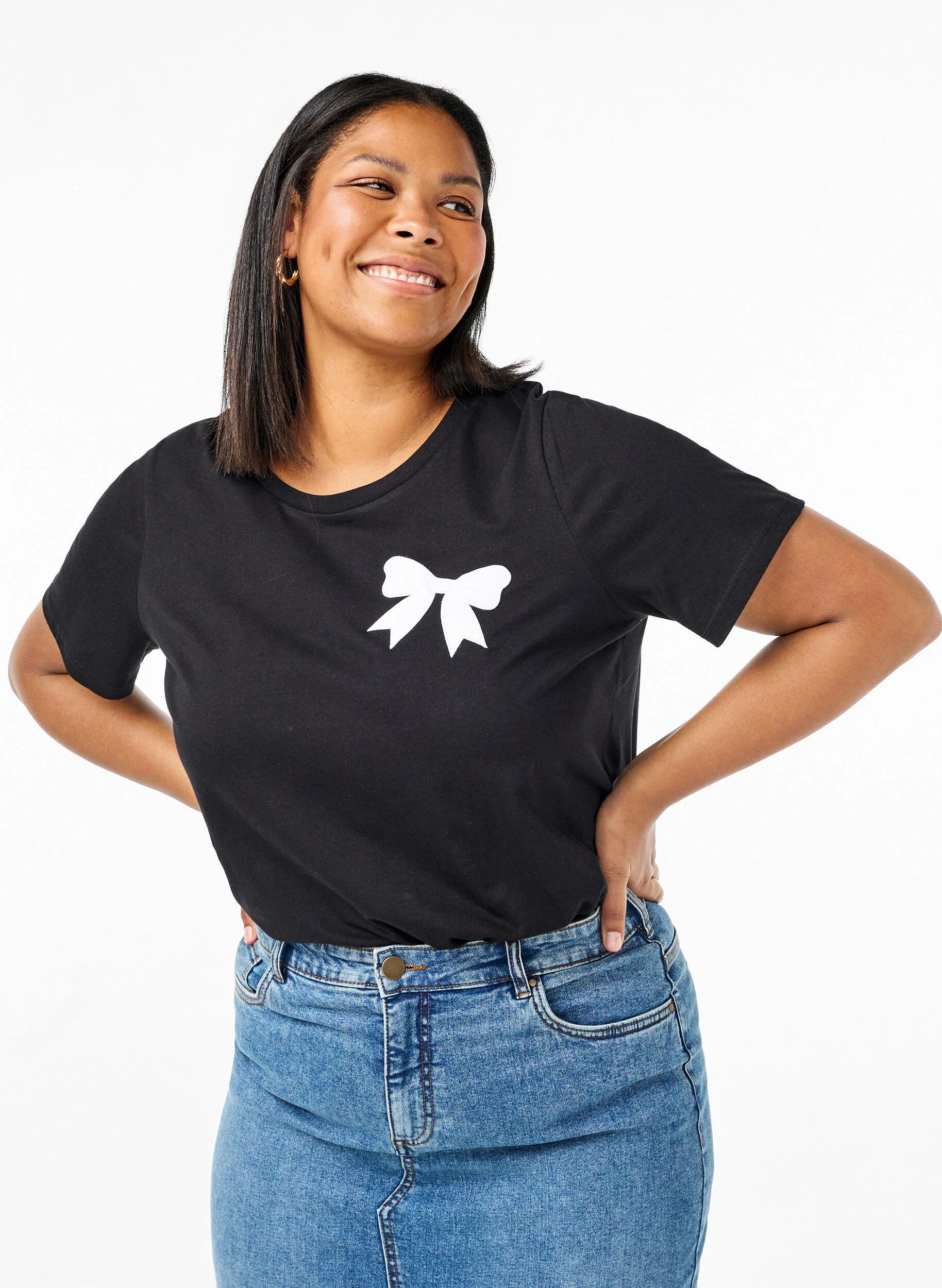 Bomulds t-shirt med sløjfe
