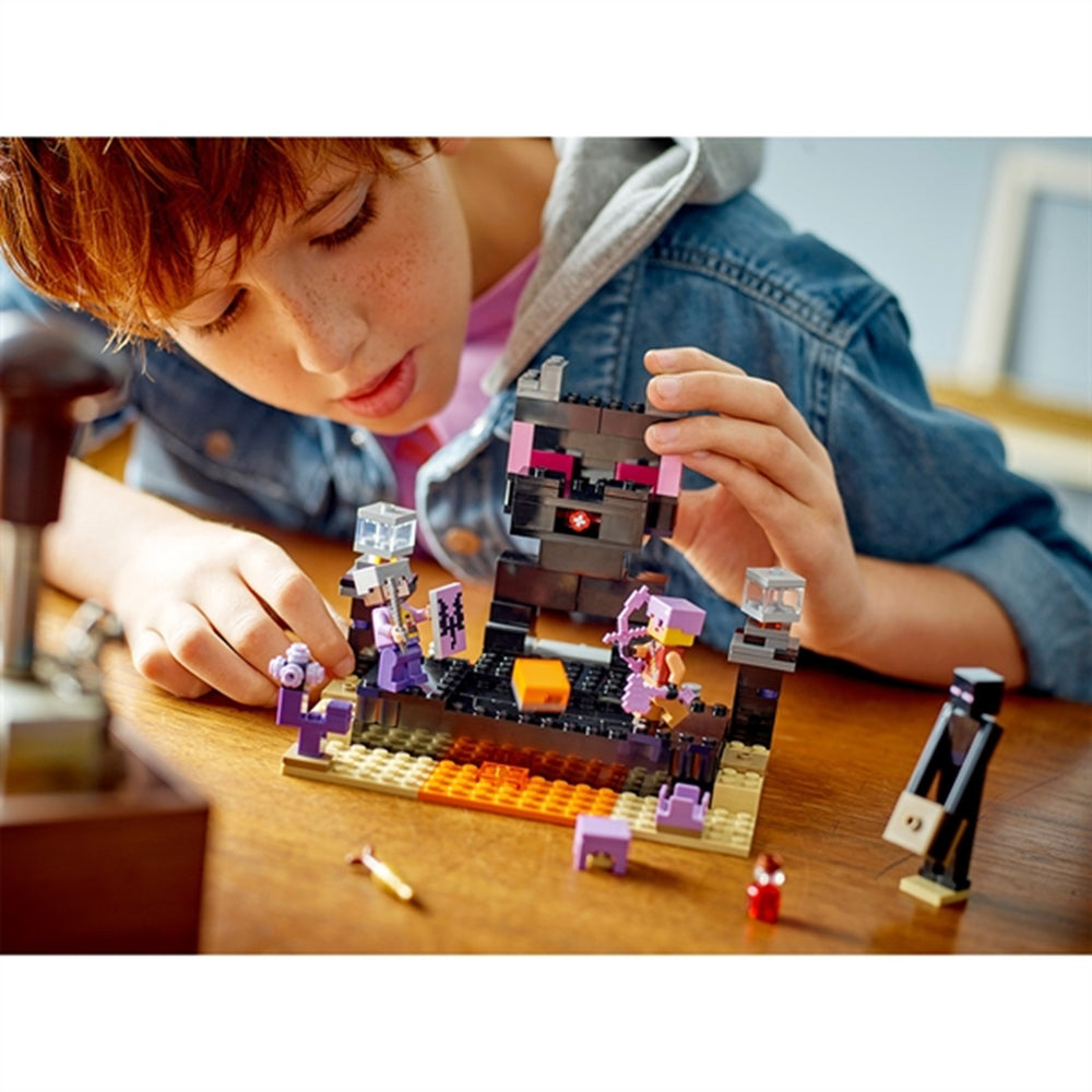 Minecraft® Ender Arenaen - LEGO® → Luksusbaby.dk