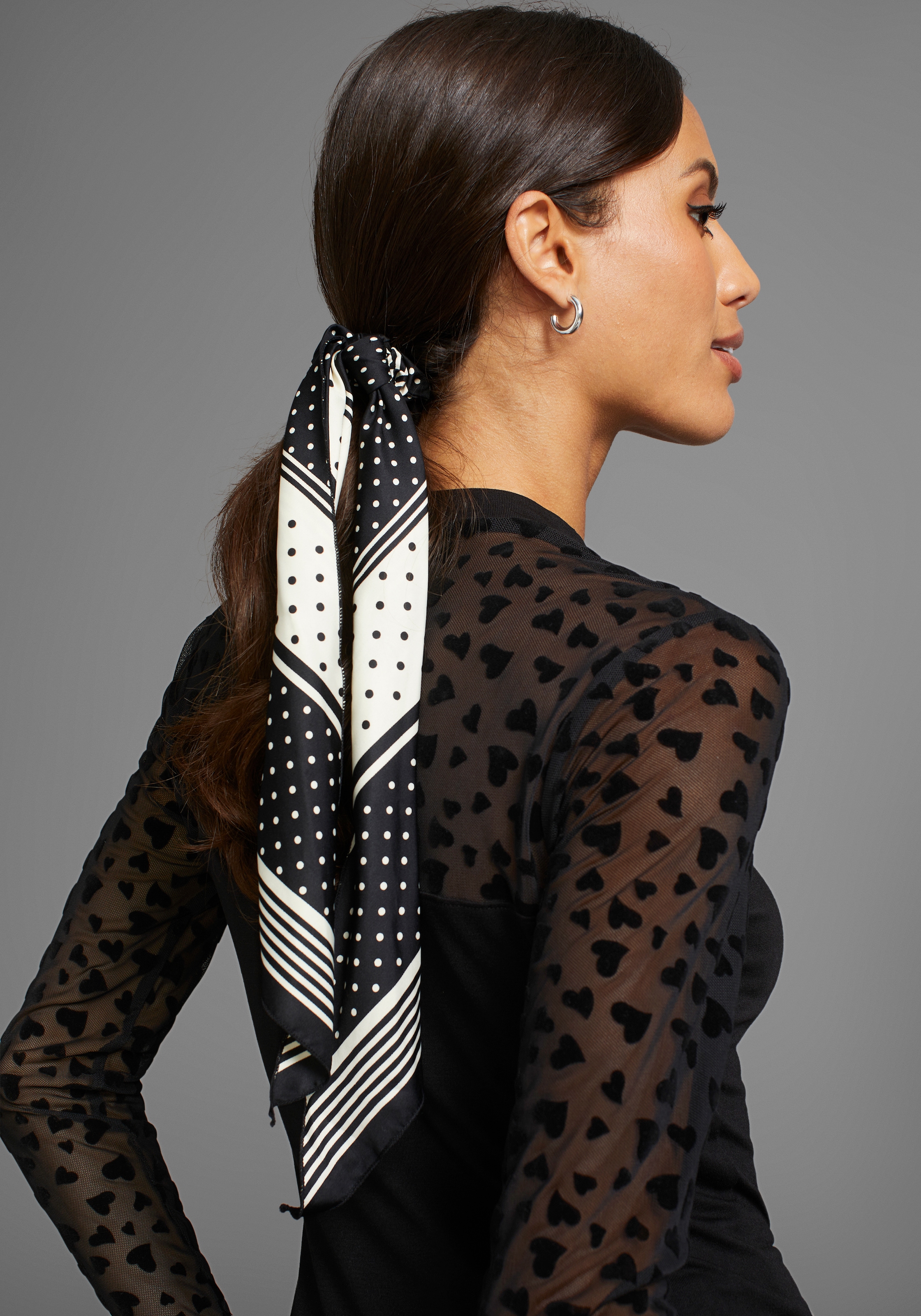 Laura Scott Langarmshirt , mit verspieltem Mesheinsatz