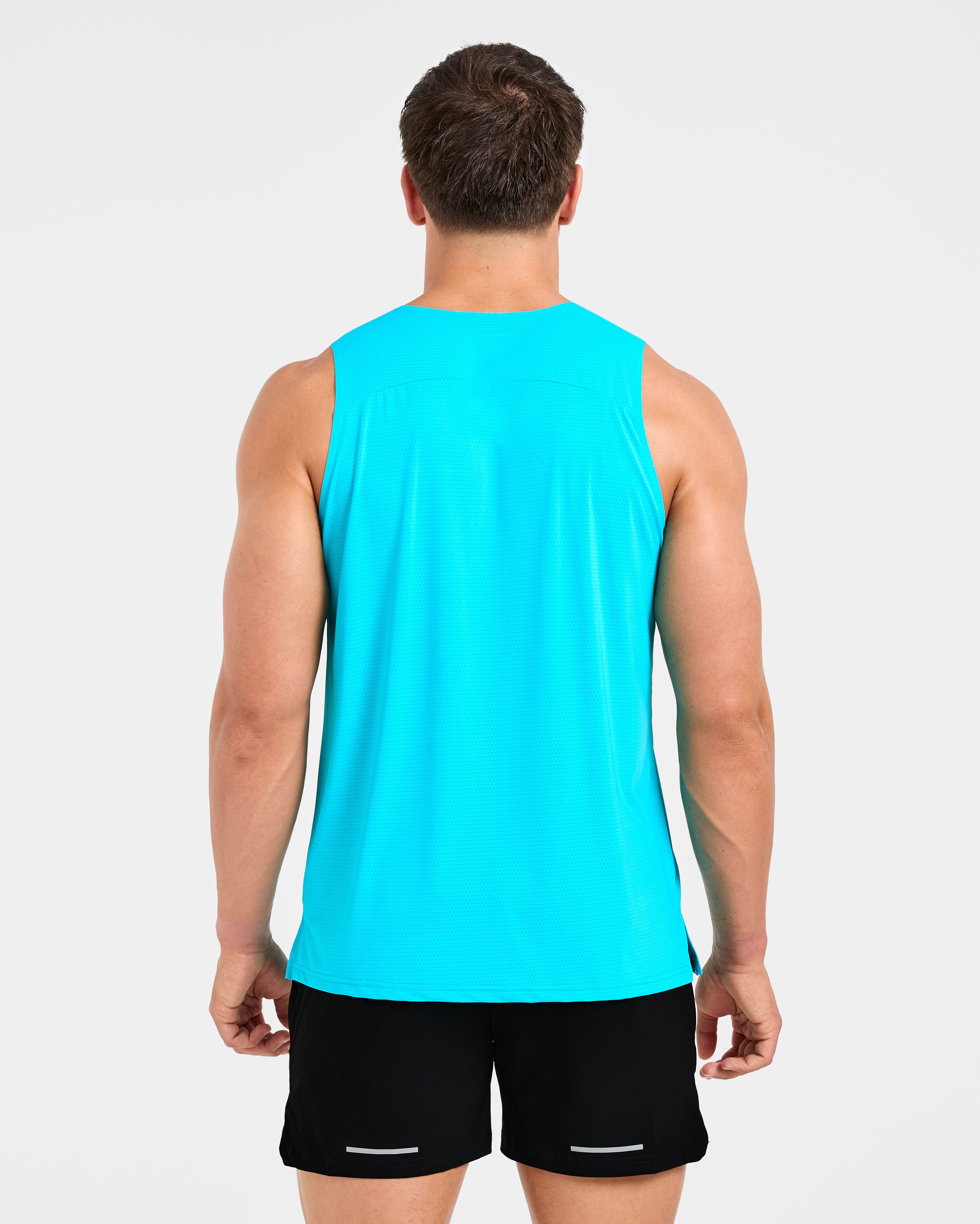 Run Loose Tank