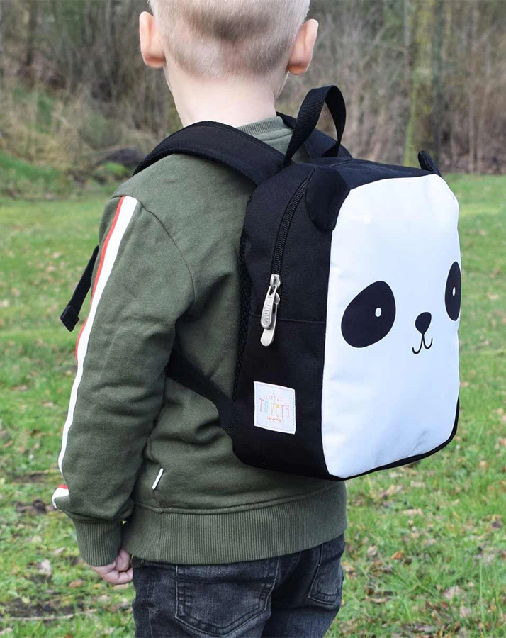 Kinderrucksack LITTLE BACKPACK – PANDA (21x27x10) in schwarz/weiß