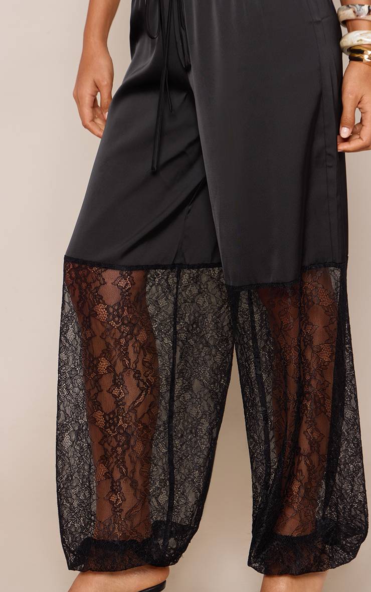 Noir Pantalon Ballon En Satin Avec Détail En Dentelle Et Cordon De Serrage