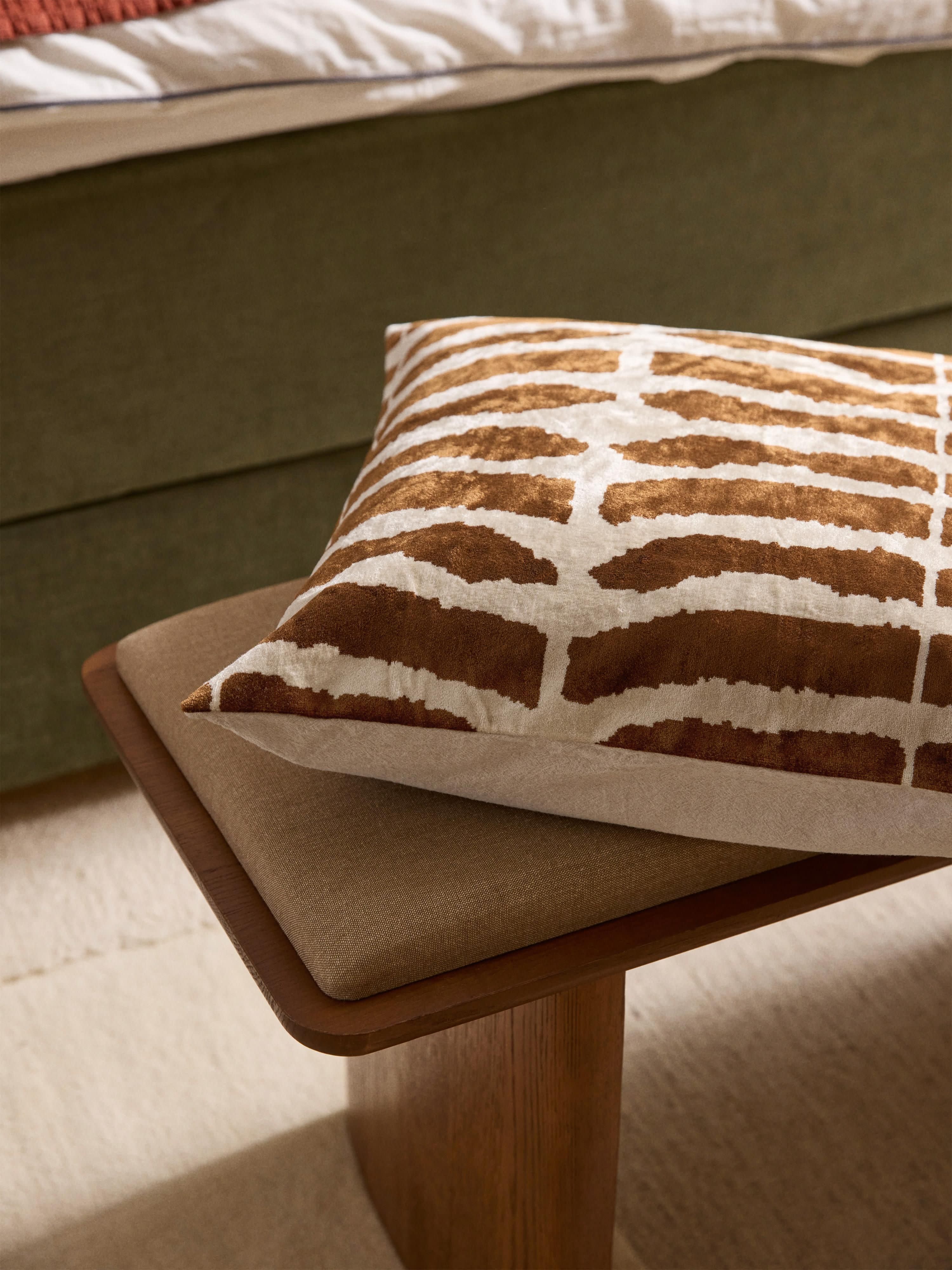 Viscose kussenhoes Dejan met ingeweven jacquardpatroon