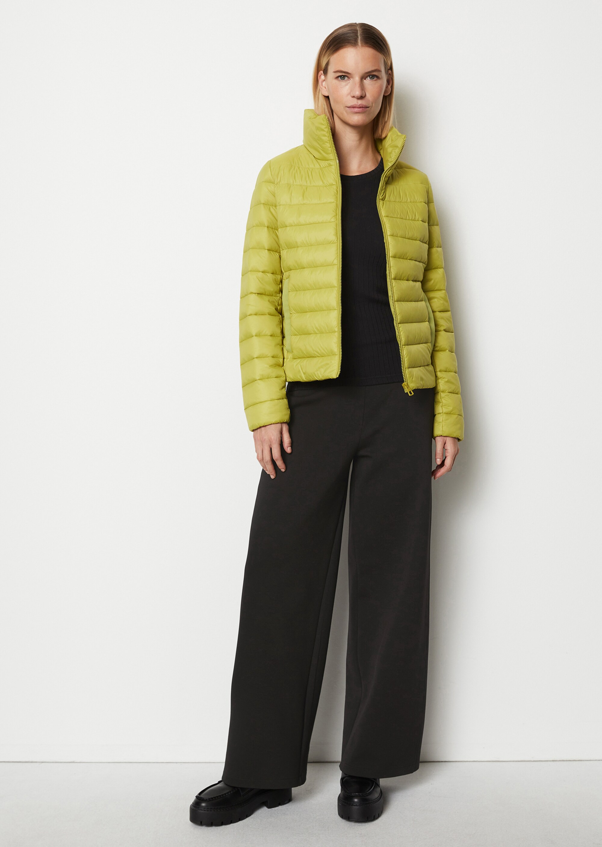 Steppjacke fittedmit wasserabweisender Oberfläche