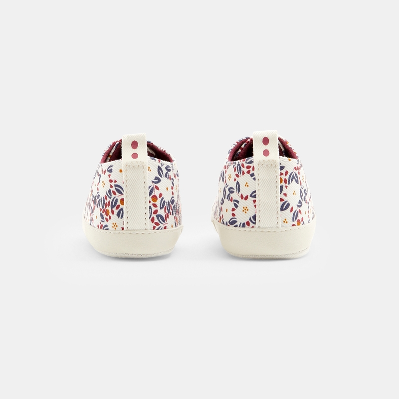 Chaussures toile fleuries naissance