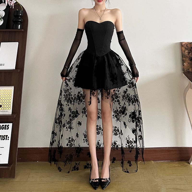Sugarcoat - Mouwloze, effen kanten asymmetrische mini-jurk met smalle zoom