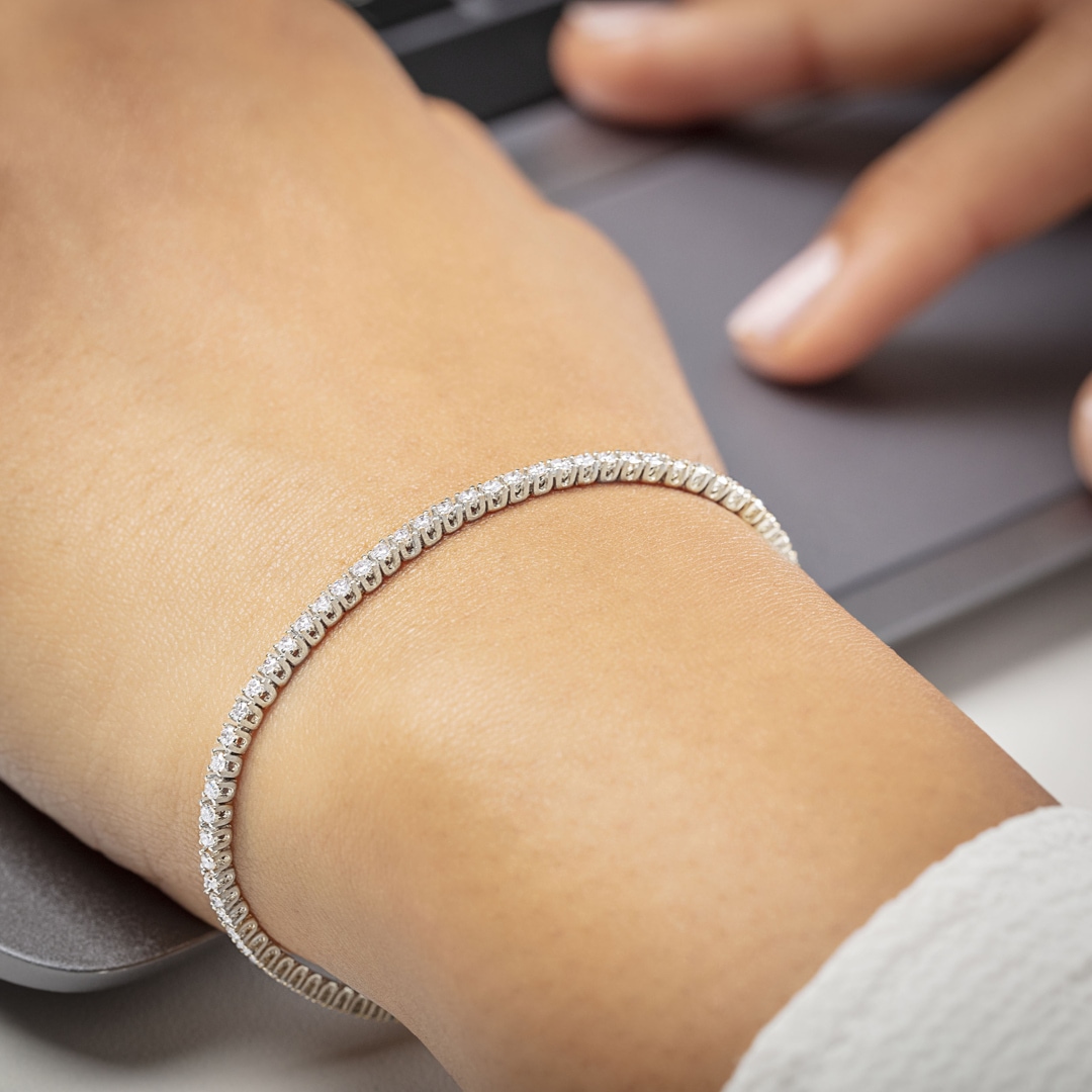 2.00 Karat Diamanten Tennisarmband 750/18 K Weissgold
