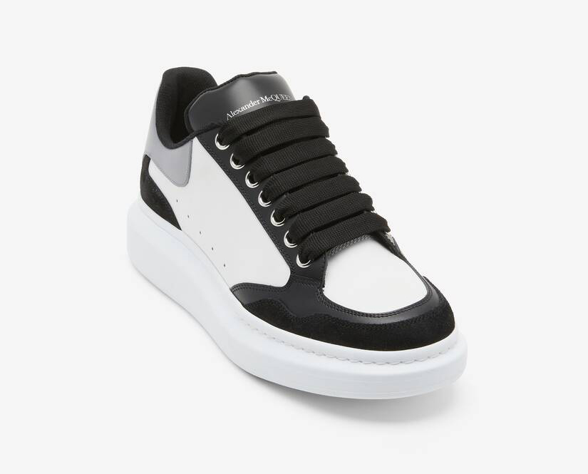 Alexander McQueen Men's Oversized Sneaker in Black/white/grey