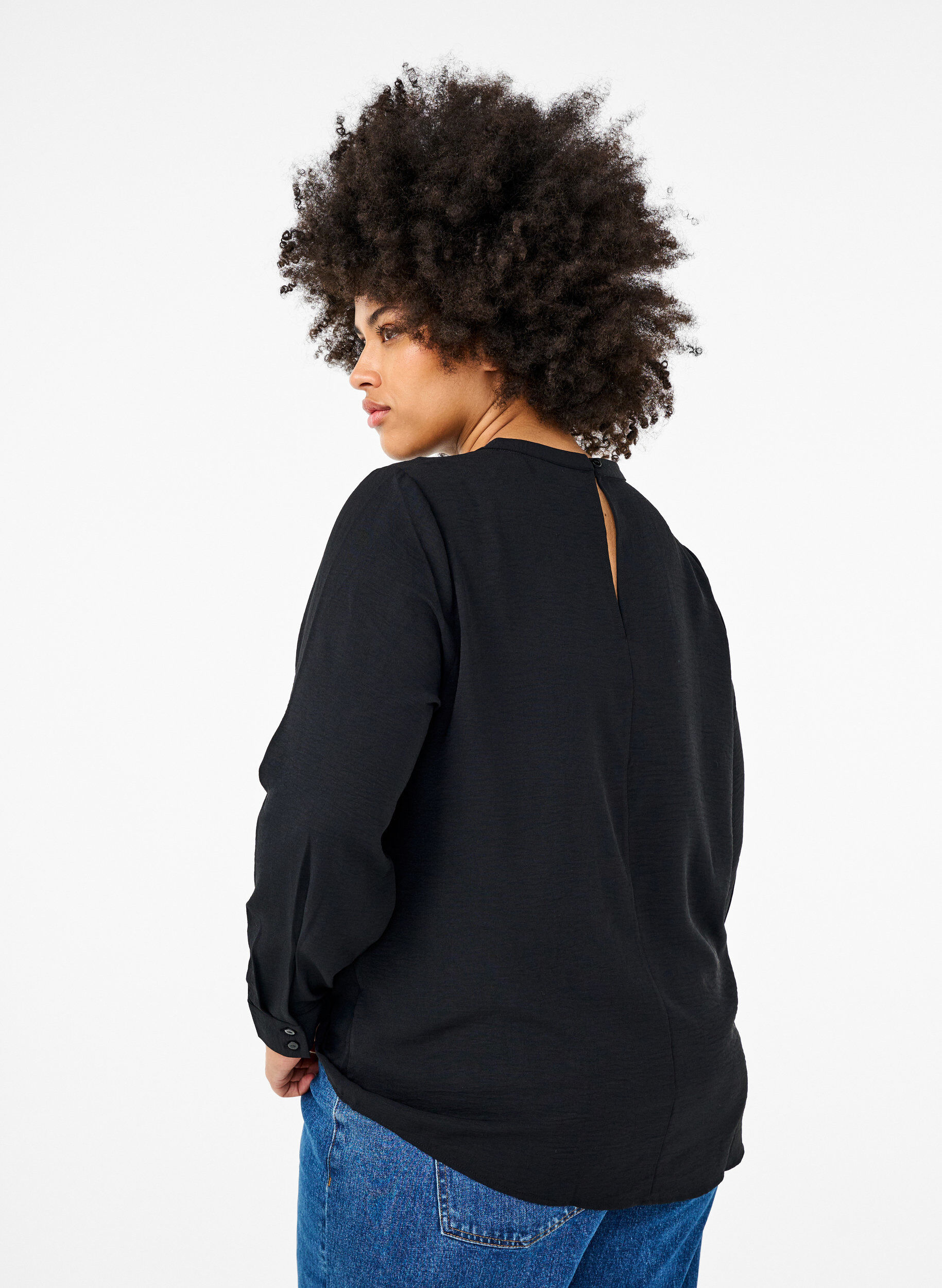 Bluse med blondedetalje