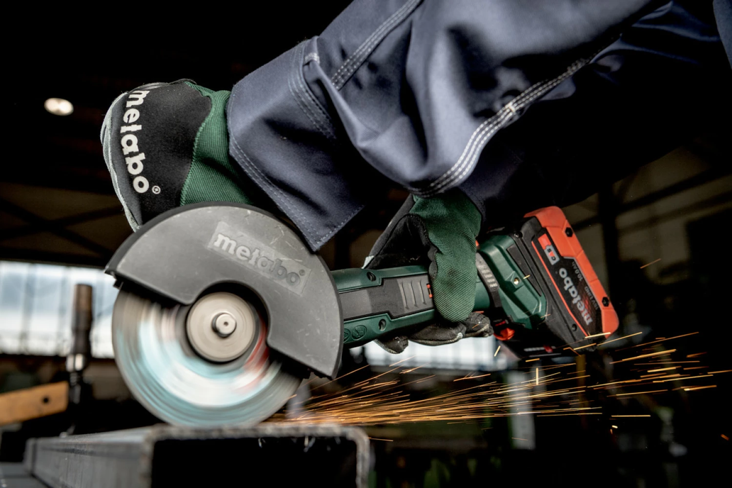 Metabo WPB 18 LT BL 11-125 Quick 18V Li-ion Accu haakse slijper body in MetaBox  - 125 mm