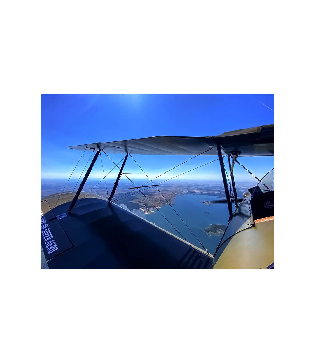 Baptême de l’air de 25 min avec pilotage en Stampe SV4 RS près de Reims - SMARTBOX - Coffret Cadeau Sport & Aventure