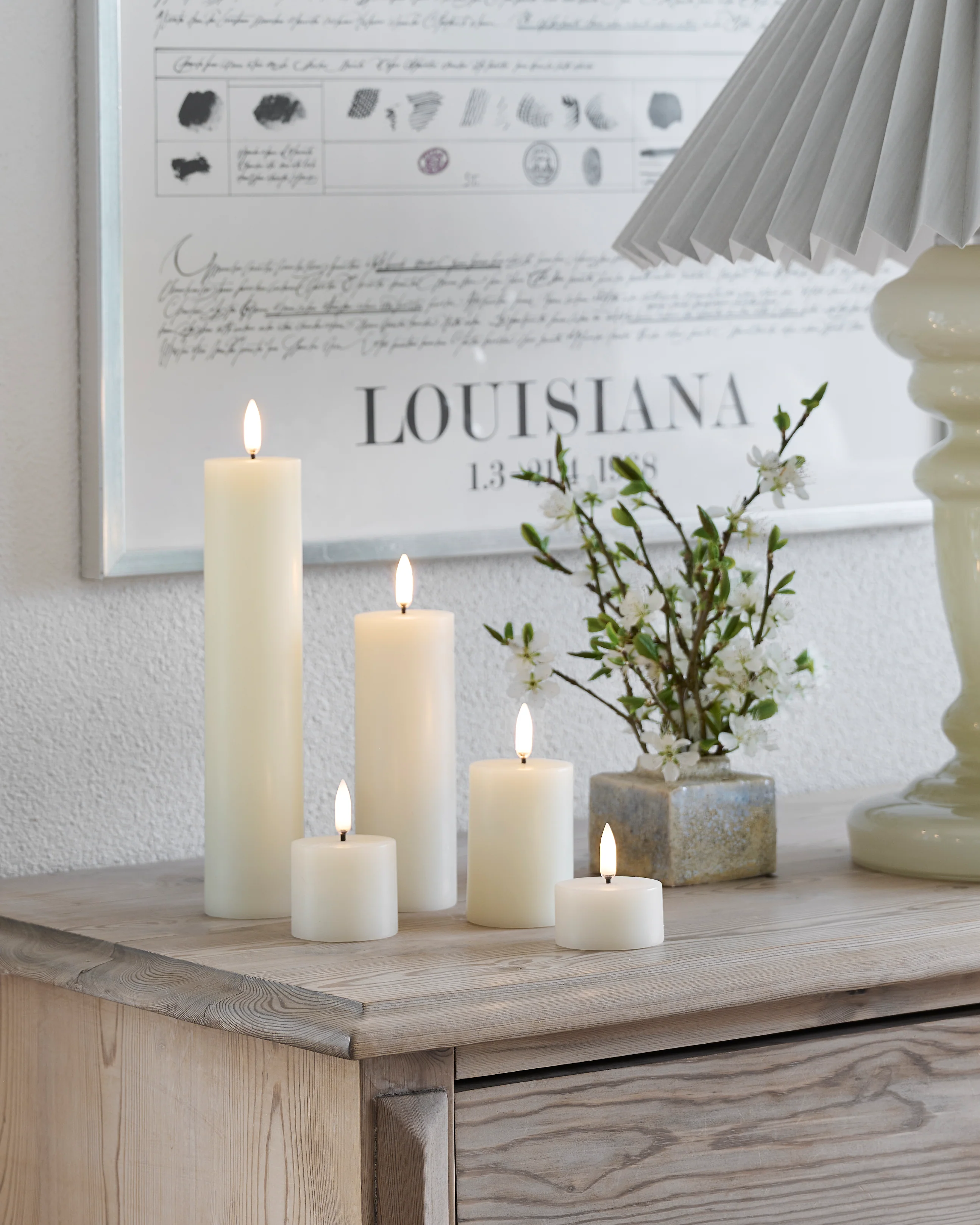 Uyuni  LED Pillar lys, Nordic White - H5 cm.