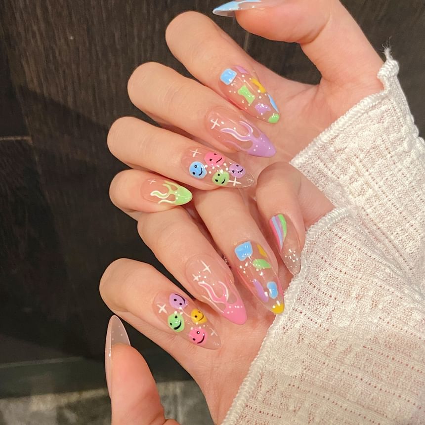 eovda - Smiley Rainbow Almond Press On Nail
