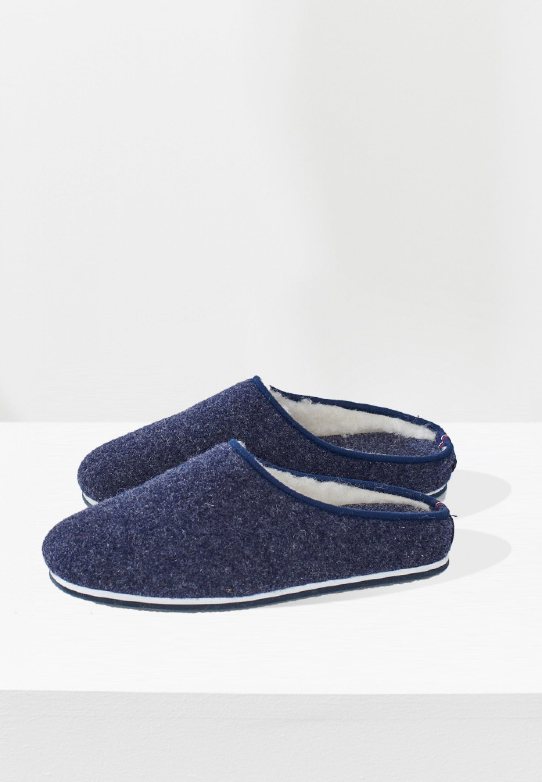 Chaussons d'intérieur en laine-Claude Marine