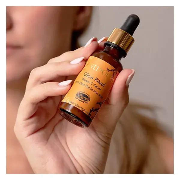Sérum Facial Antipodes Glow Ritual com Vitamina C e Ácido Hialurônico Vegetal 30ml