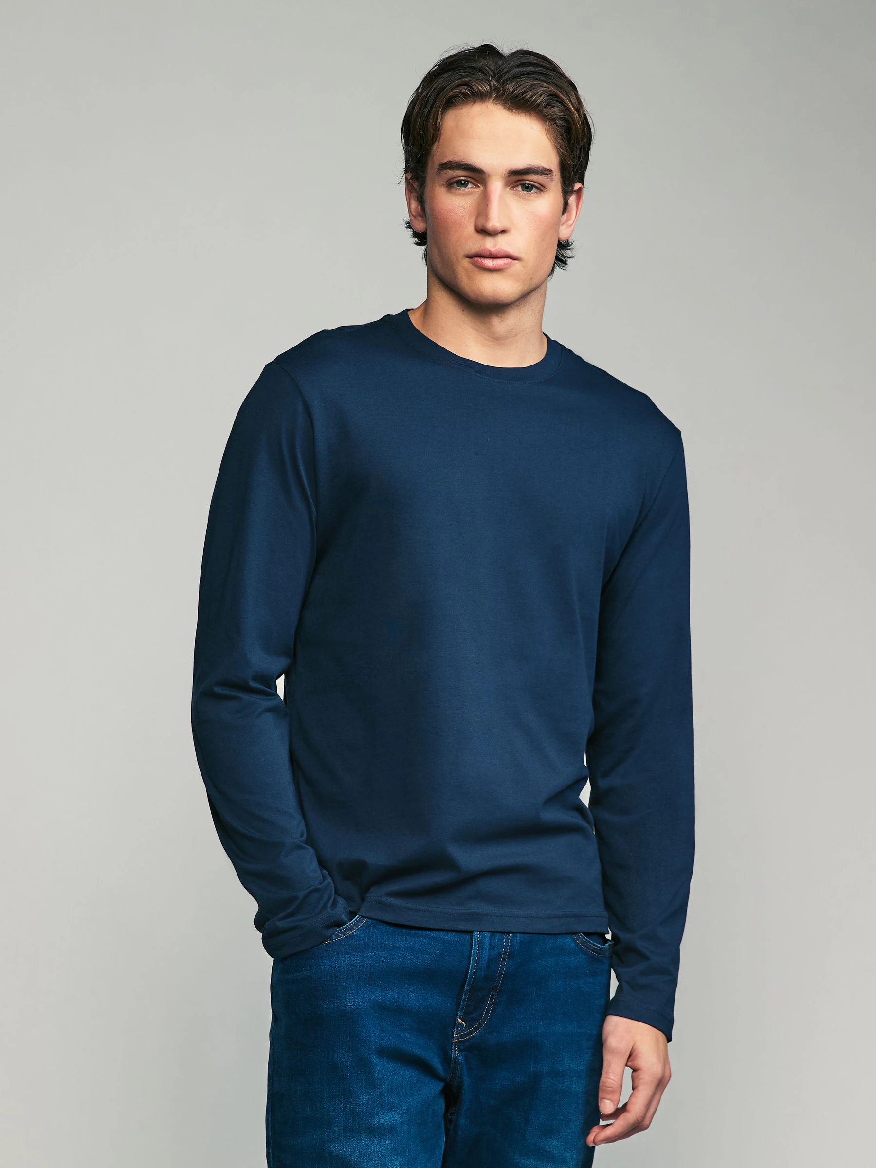 Zwart/Wit/Grijs/Blauw - Slim Fit - verpakking van 5 regular-fit T-shirts met lange mouwen van 100% katoen