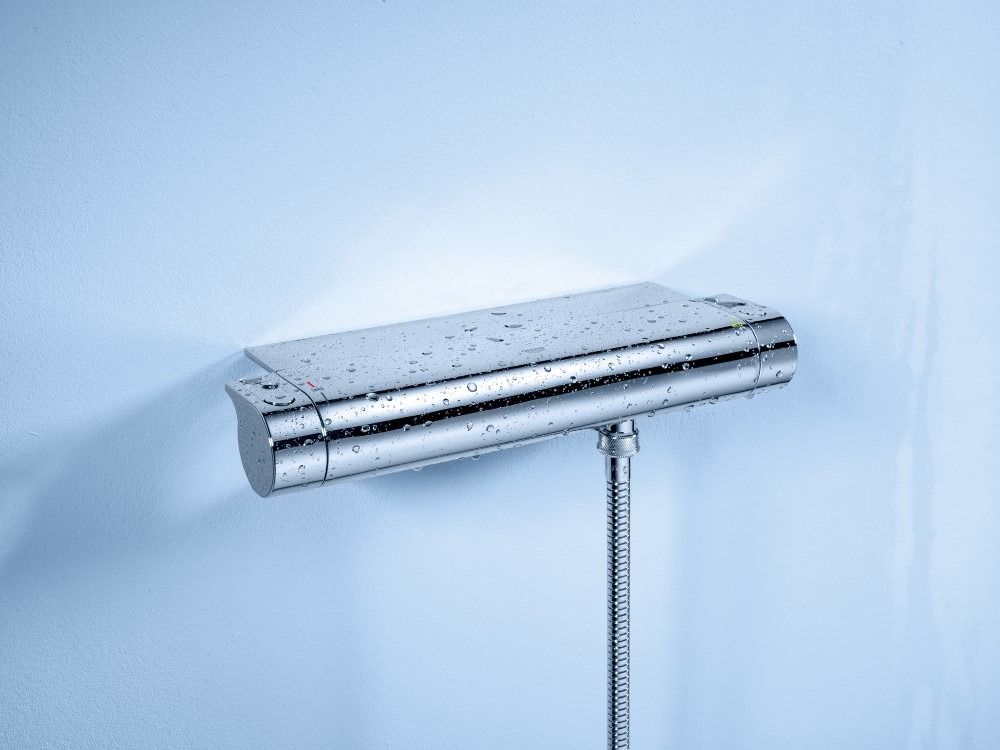 Grohe Grohtherm-2000 douchekraan thermostatisch m. koppelingen m. tray HOH=15cm chroom