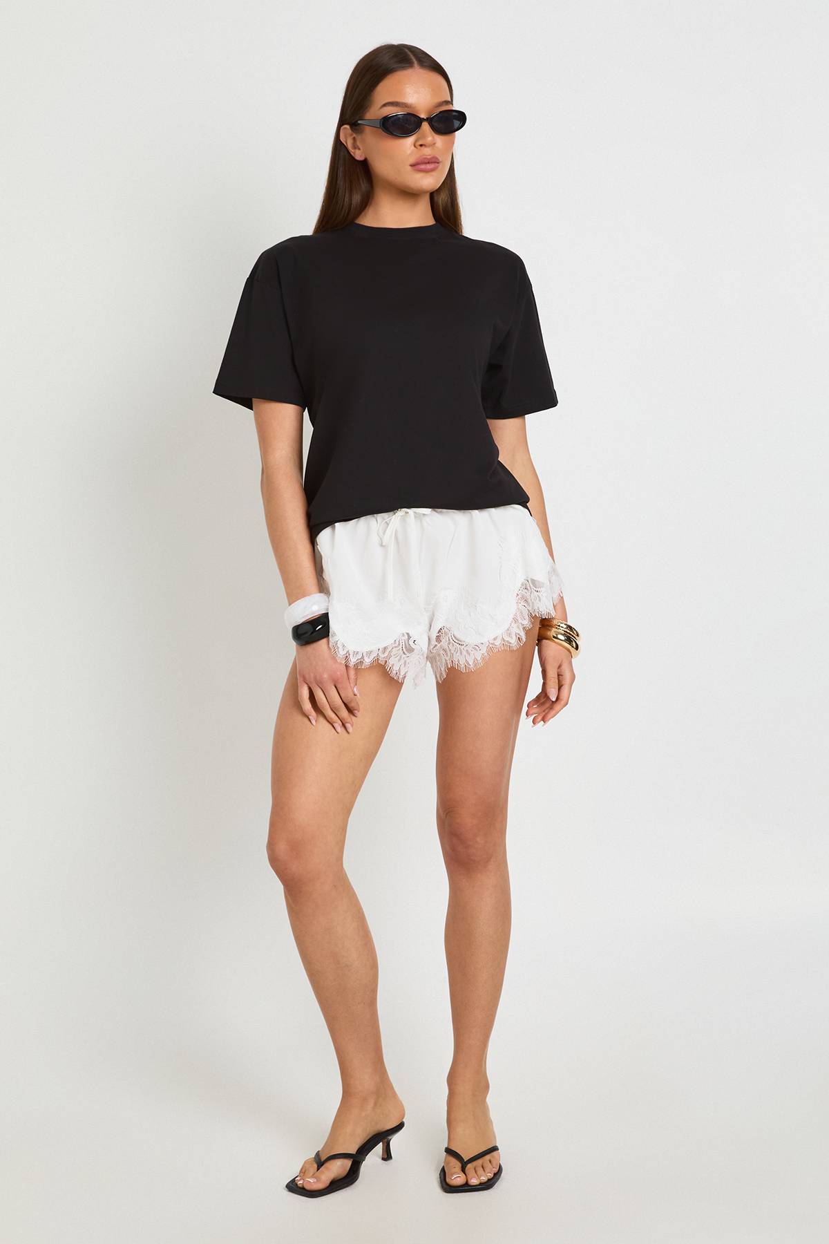 boohoo Short Ample En Popeline Avec Finitions En Dentelle
