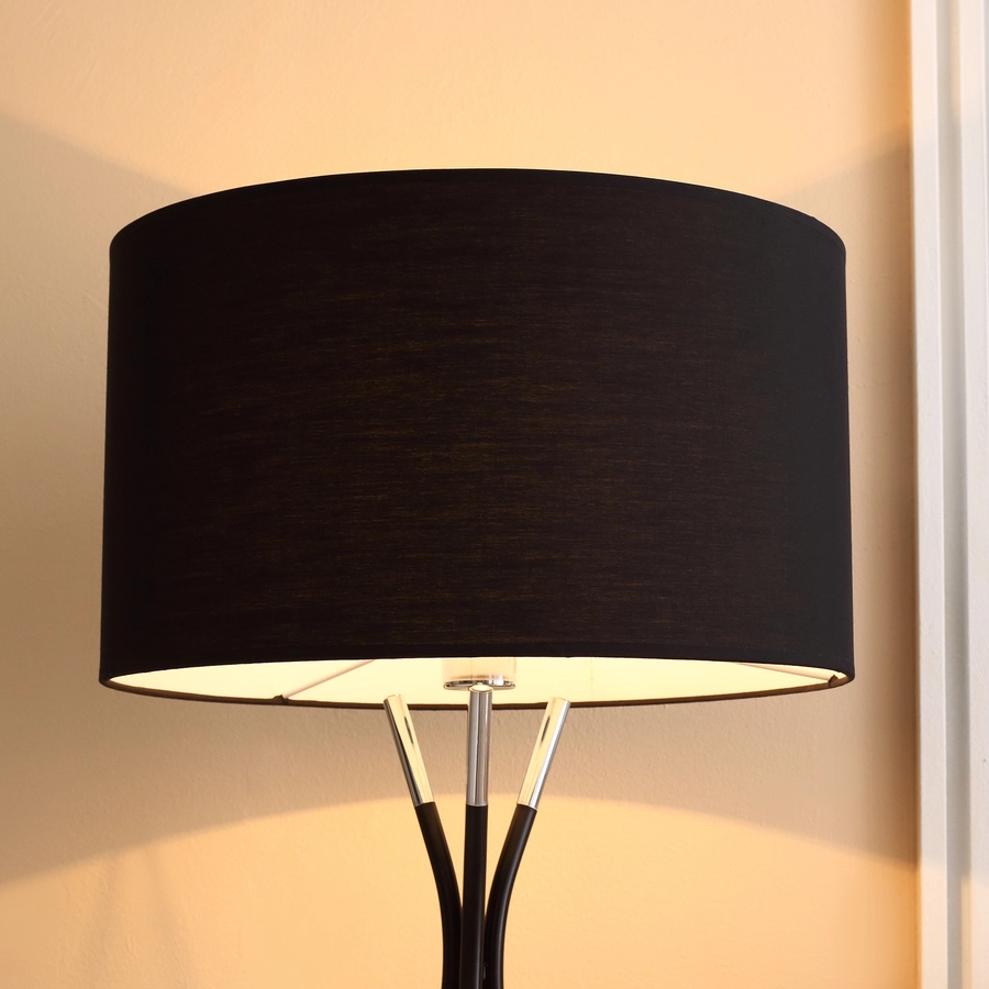 HOMCOM Stehleuchte mit elegantem Design und Dreibeinfuß bunt