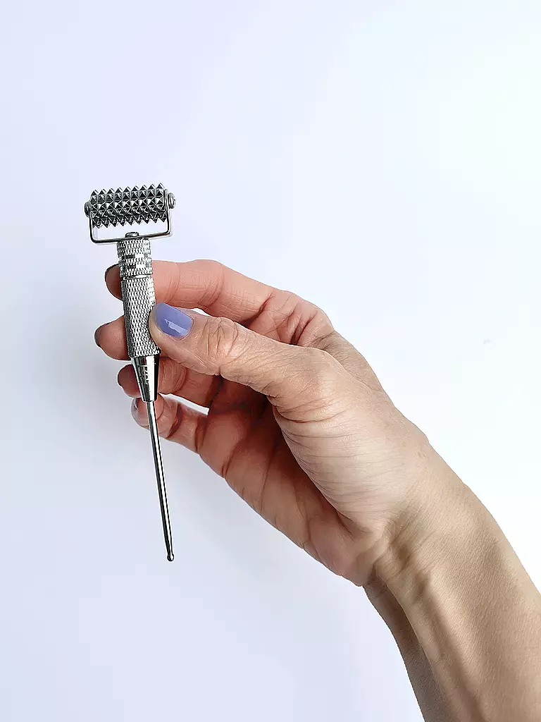SENTARA Akupressurstift - Massagegerät silber
