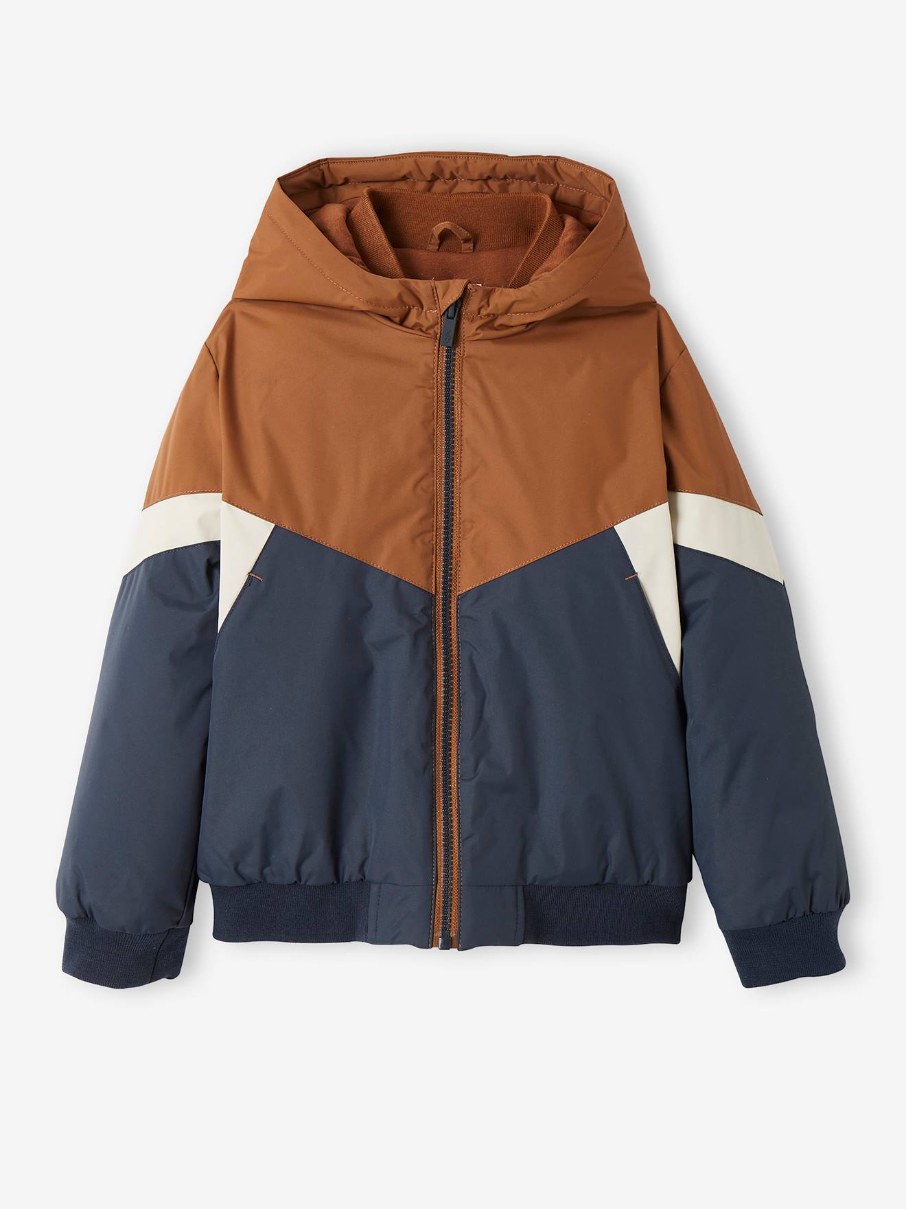 Jaqueta corta-vento colorblock, lisa, bege escuro, para menino, com estampas.
