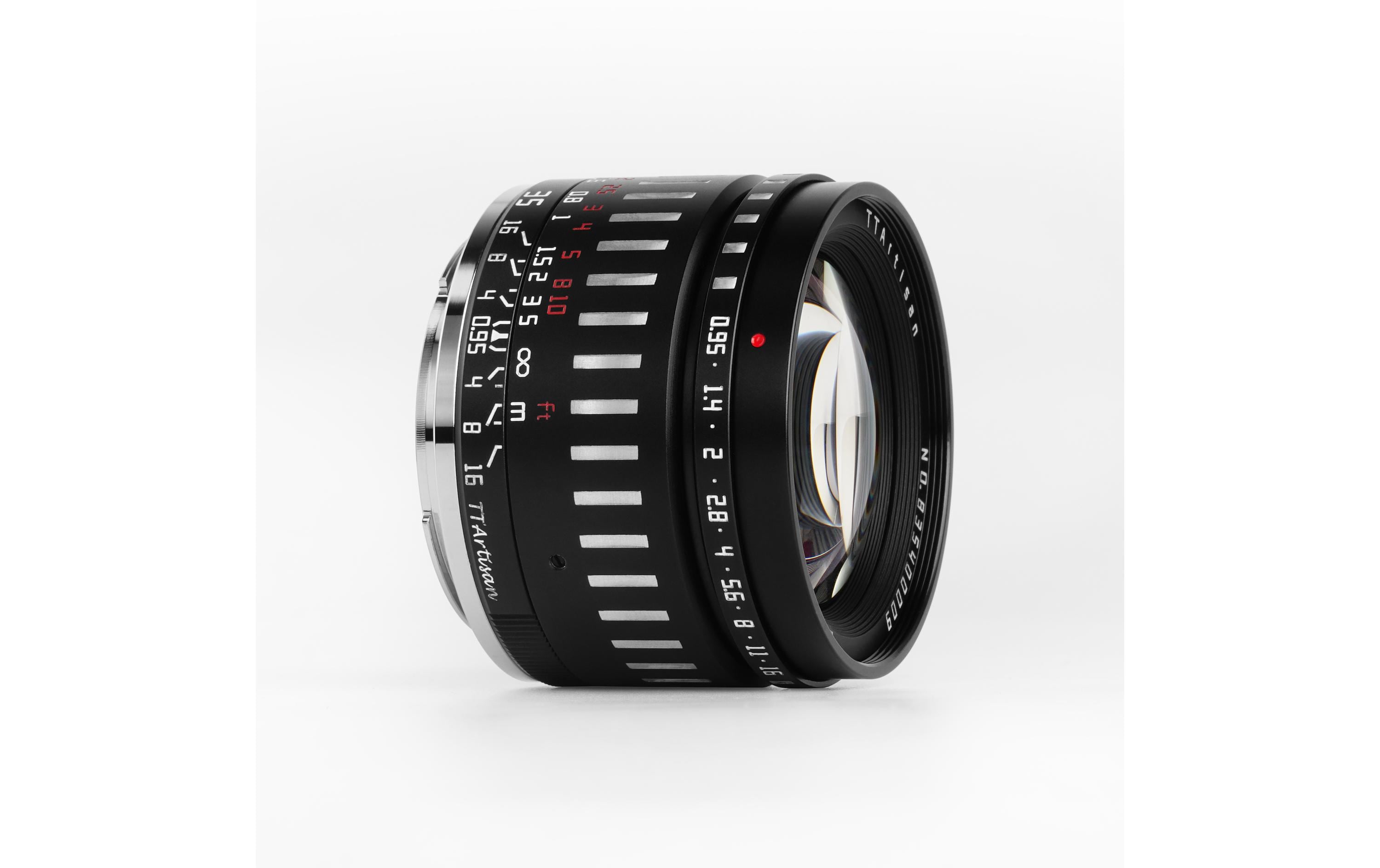 Festbrennweite APS-C 35mm F/0.95 – L-Mount<br>Ultraschnelles Normalobjektiv für Kameras im APS-C-Format