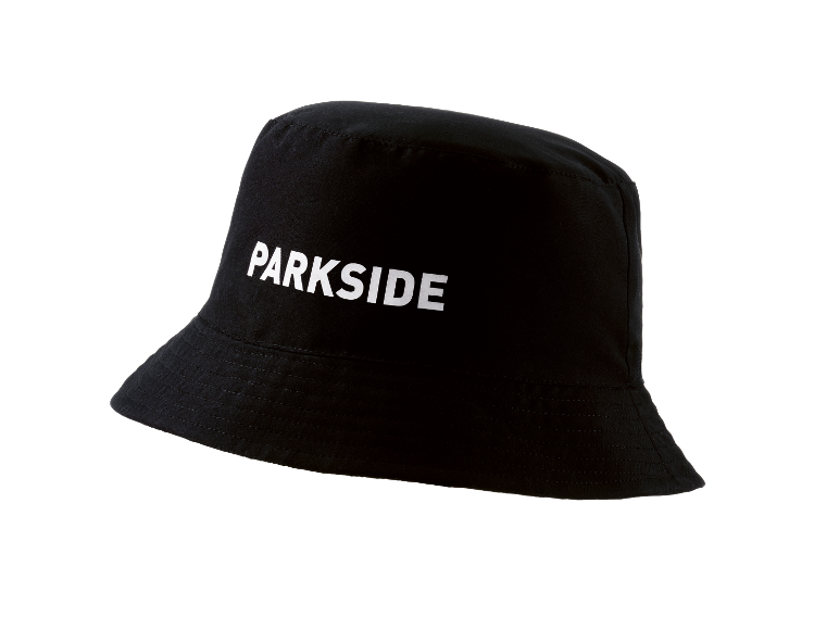 Pet of bucket hat