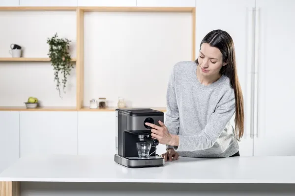 Black & Decker BXCO850E, Espressomaskine, 1,5 L, Malet kaffe, 850 W, Sort, Rustfrit stål