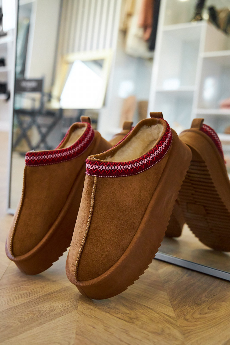 Bottines chaussons en velours compensés