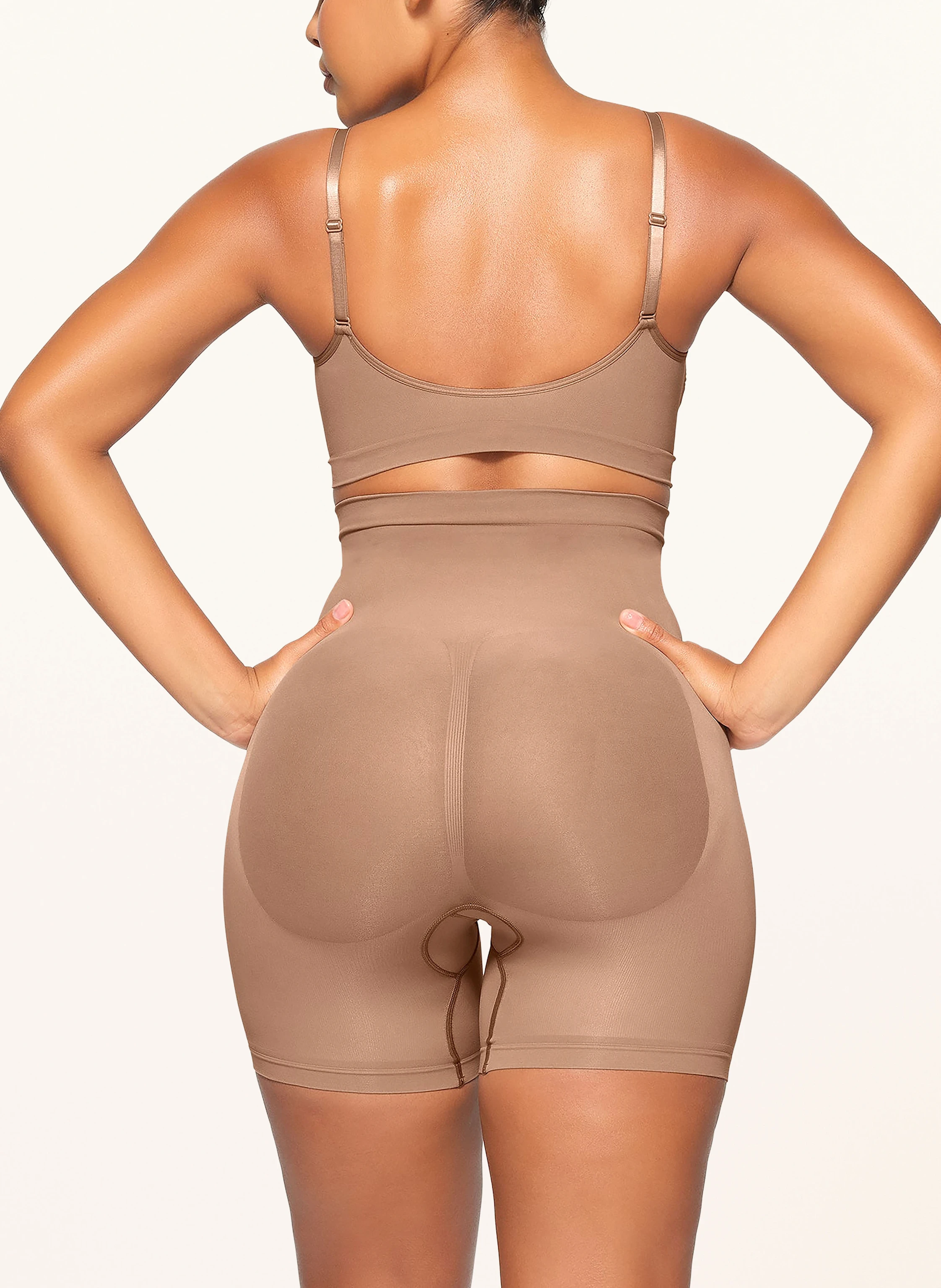 SKIMS Shape-Slip SEAMLESS SCULPT