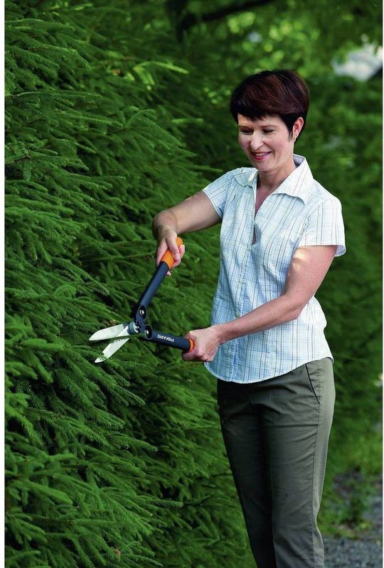 Fiskars - Heggenschaar - 57 Cm - Staal - Lichtgewicht