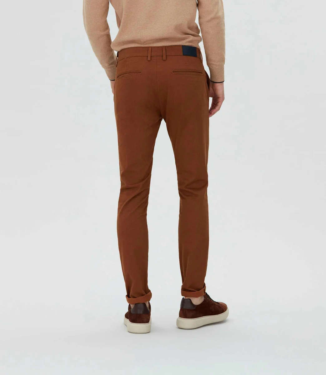 Chino imprimé camel 