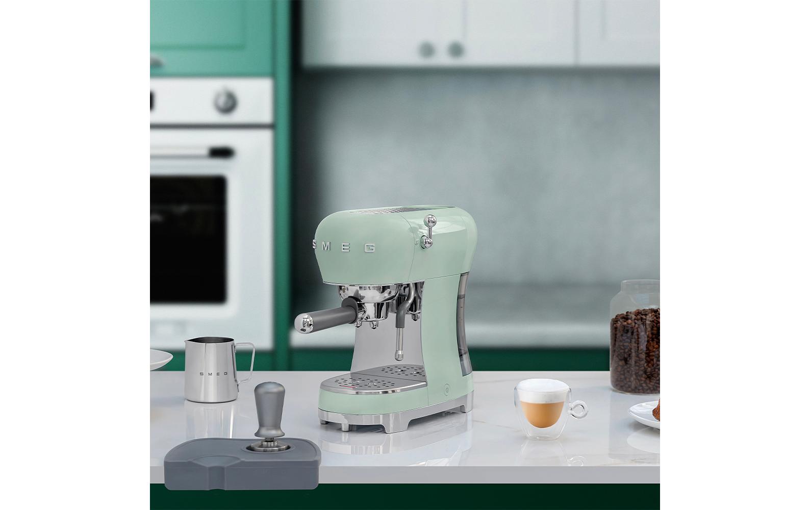 Siebträgermaschine 50's Style ECF02PGEU Grün<br>Espresso Kaffeemaschine