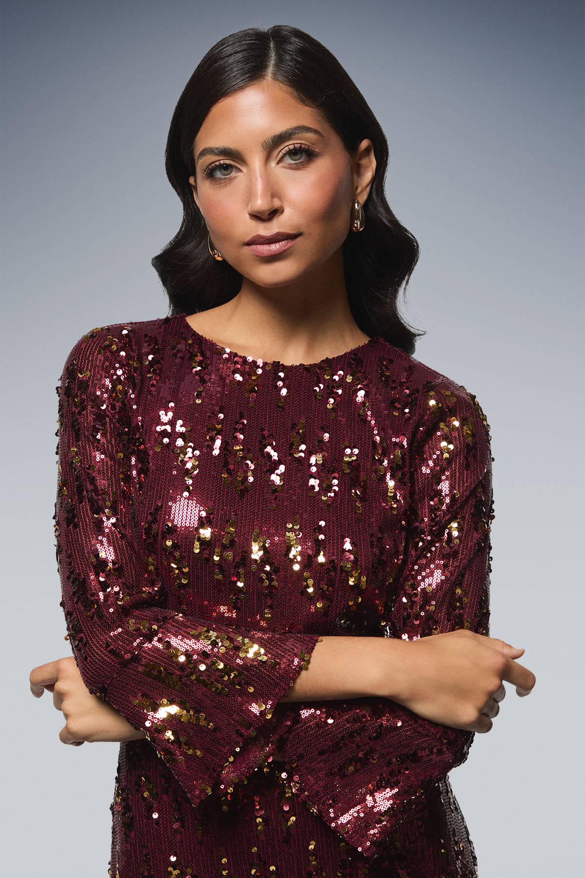 Wallis Robe Midi à Manches Évasées et Sequins