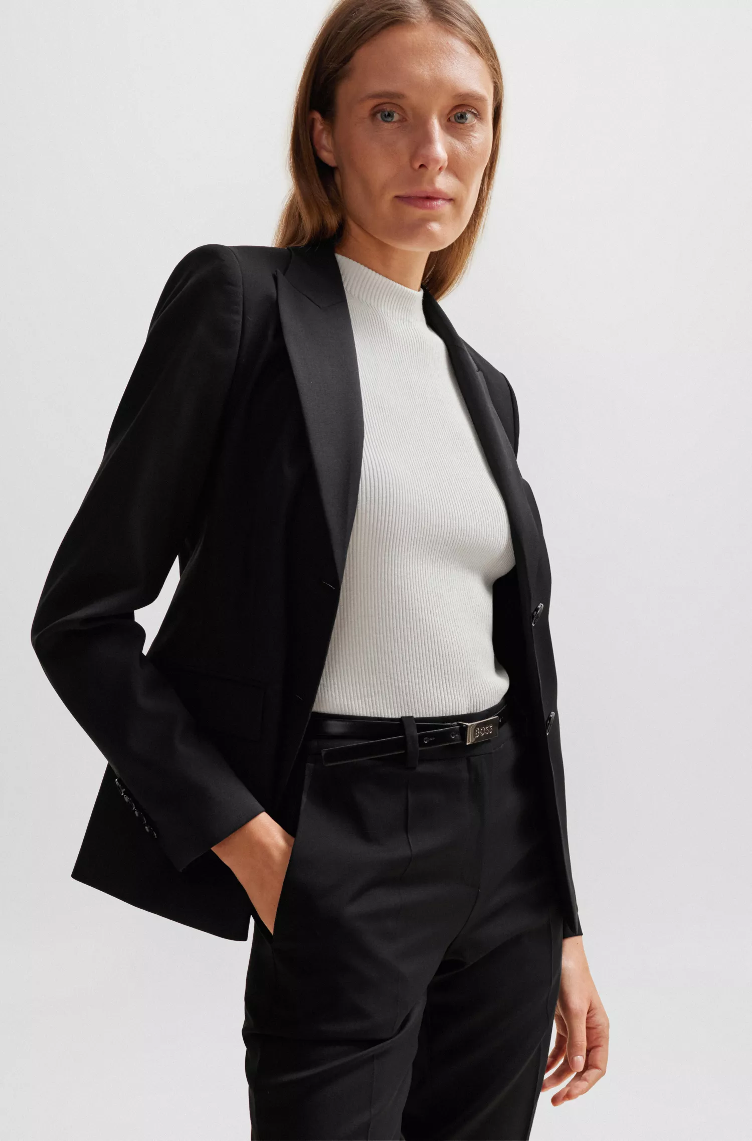 Calça BOSS preta de cintura alta e corte regular em lã virgem.