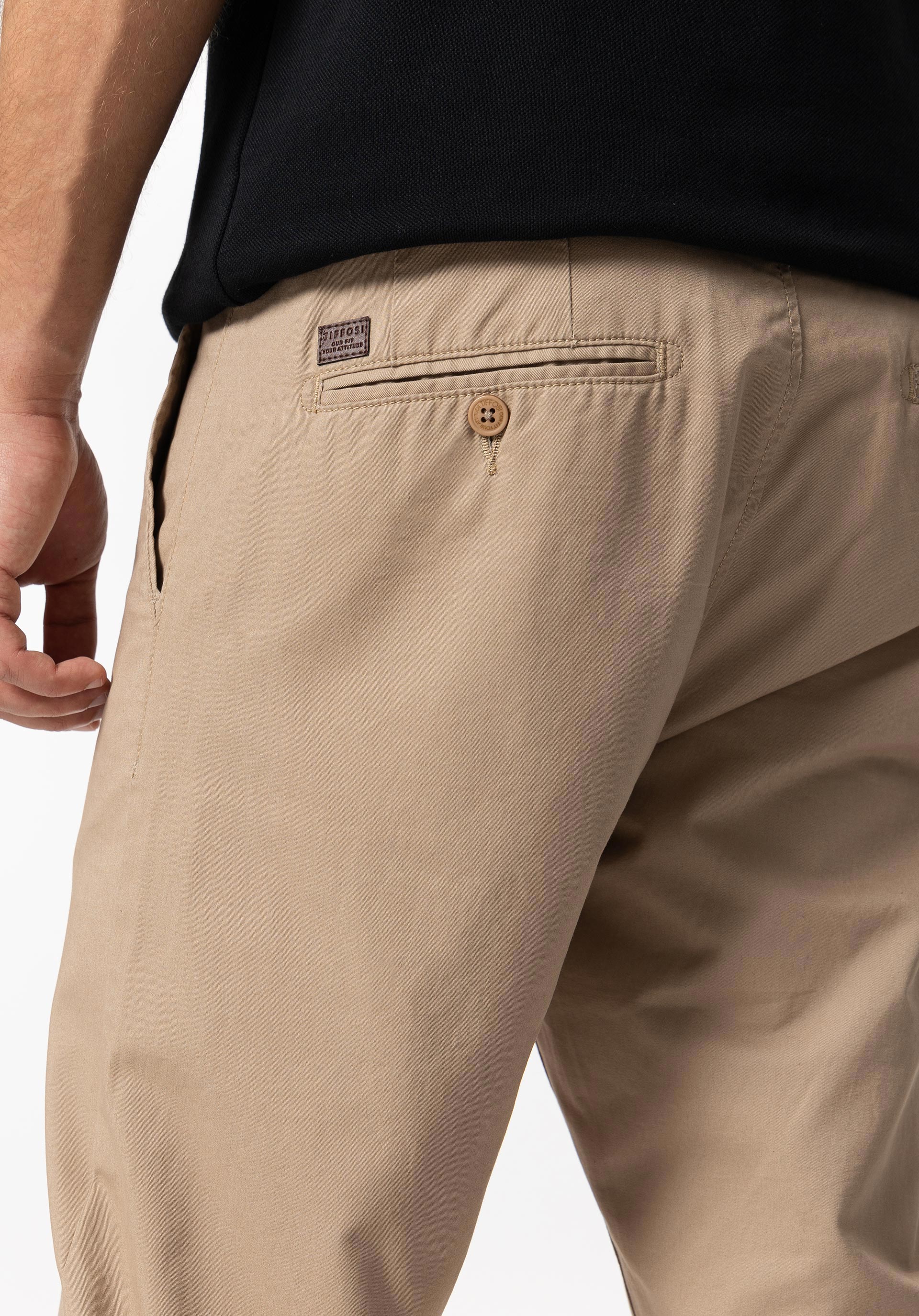 Calças Tapered Fit Bege
