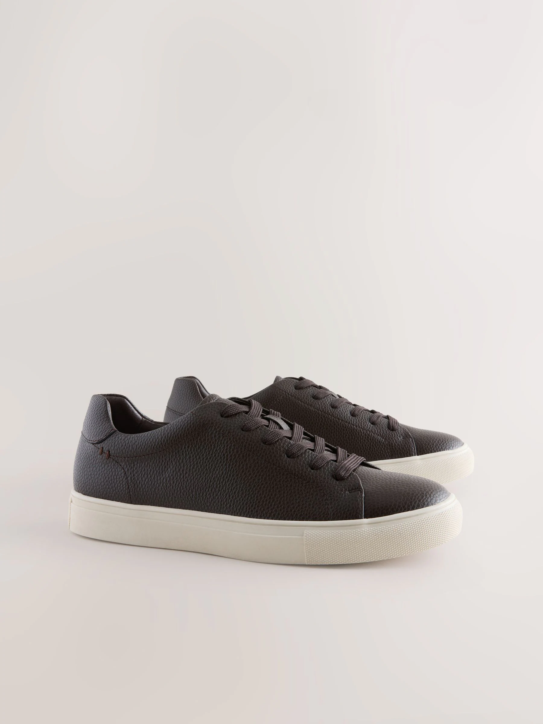 Bruin - Minimal sneakers