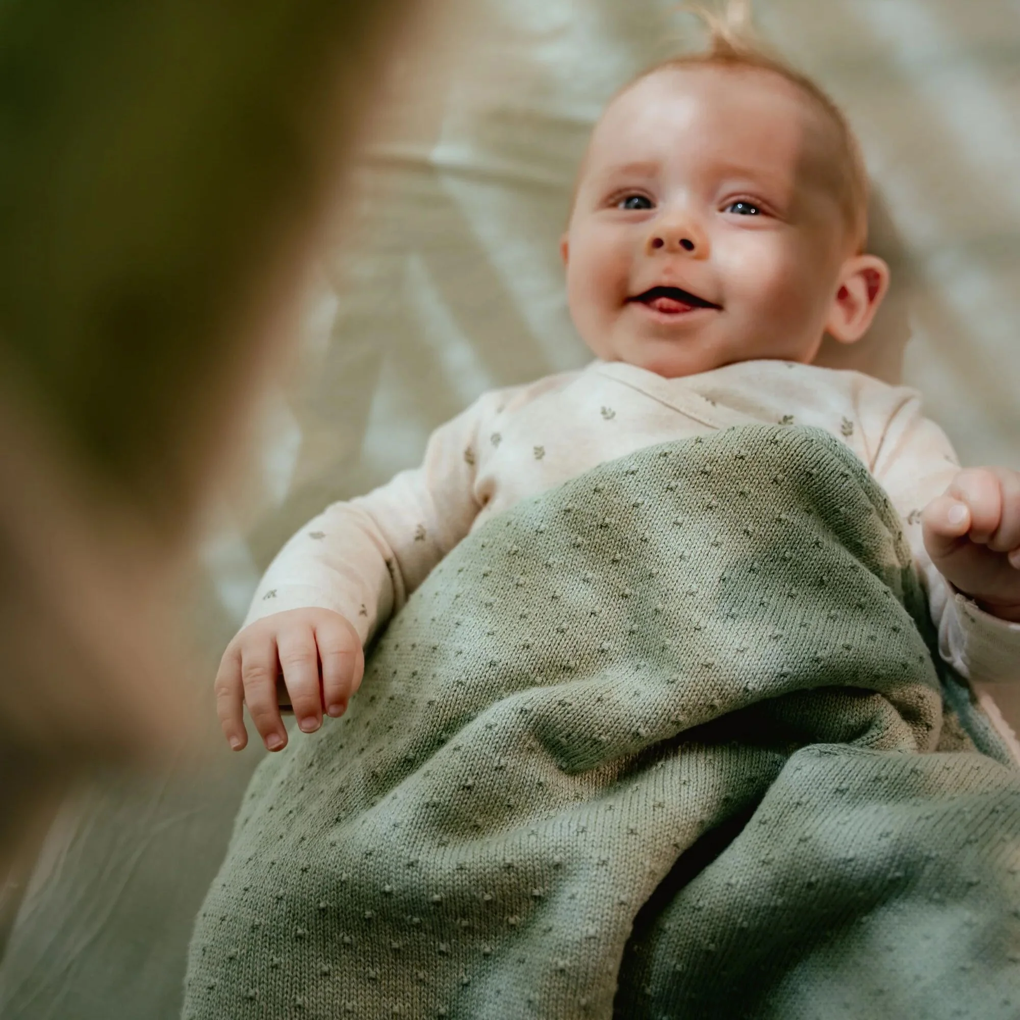 Gebreid wiegdeken - fleece – Groen – Essentials kopen? | Little Dutch