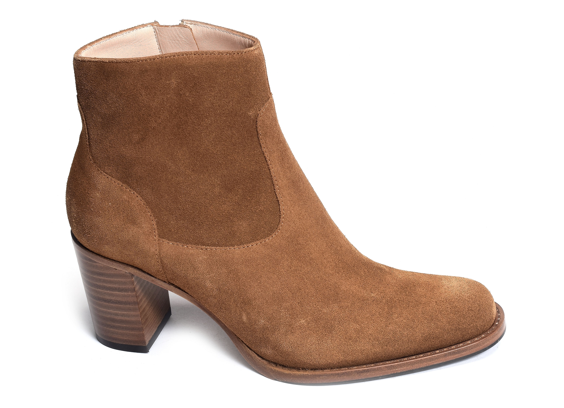 Legend 70 camel