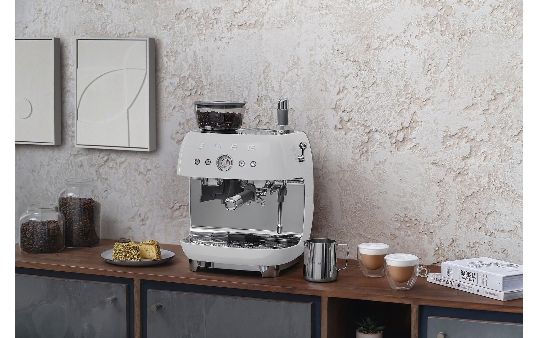 Siebträgermaschine 50's Style EGF03WHEU Weiss<br>Espresso Kaffeemaschine