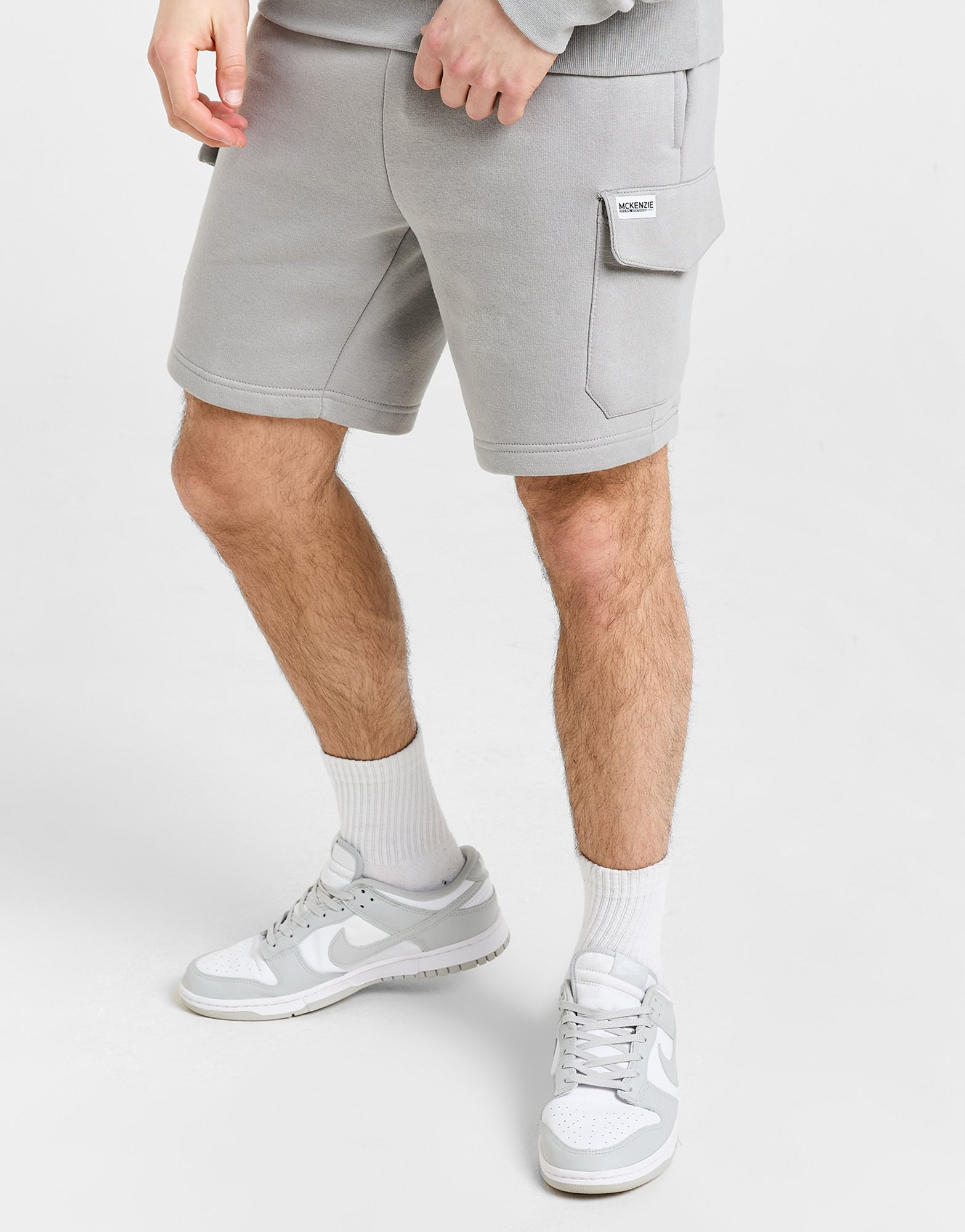 McKenzie Ensemble Short Cargo/Sweat à Capuche Homme