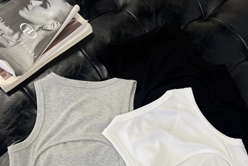 Strawolf - Tanktop met open rug en ronde hals