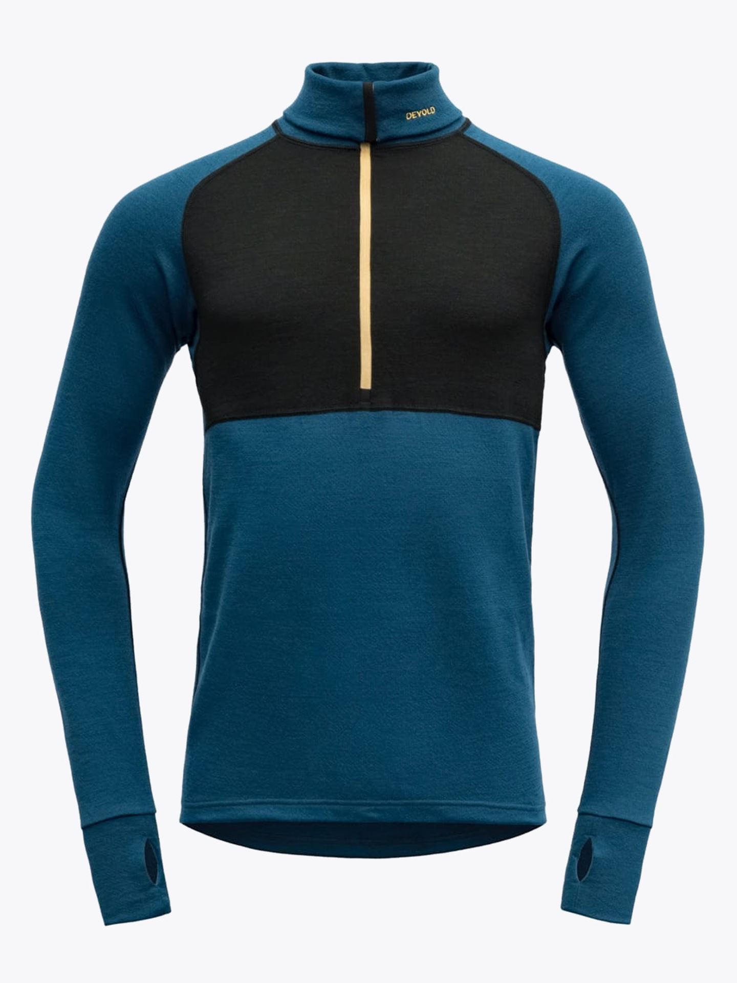 Expedition Man Zip Neck